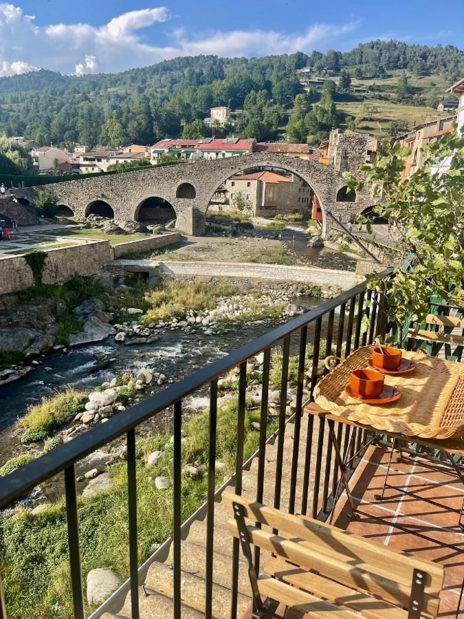 Apartamento Colgante Al Rio Con Vistas Al Puente Кампродон Экстерьер фото