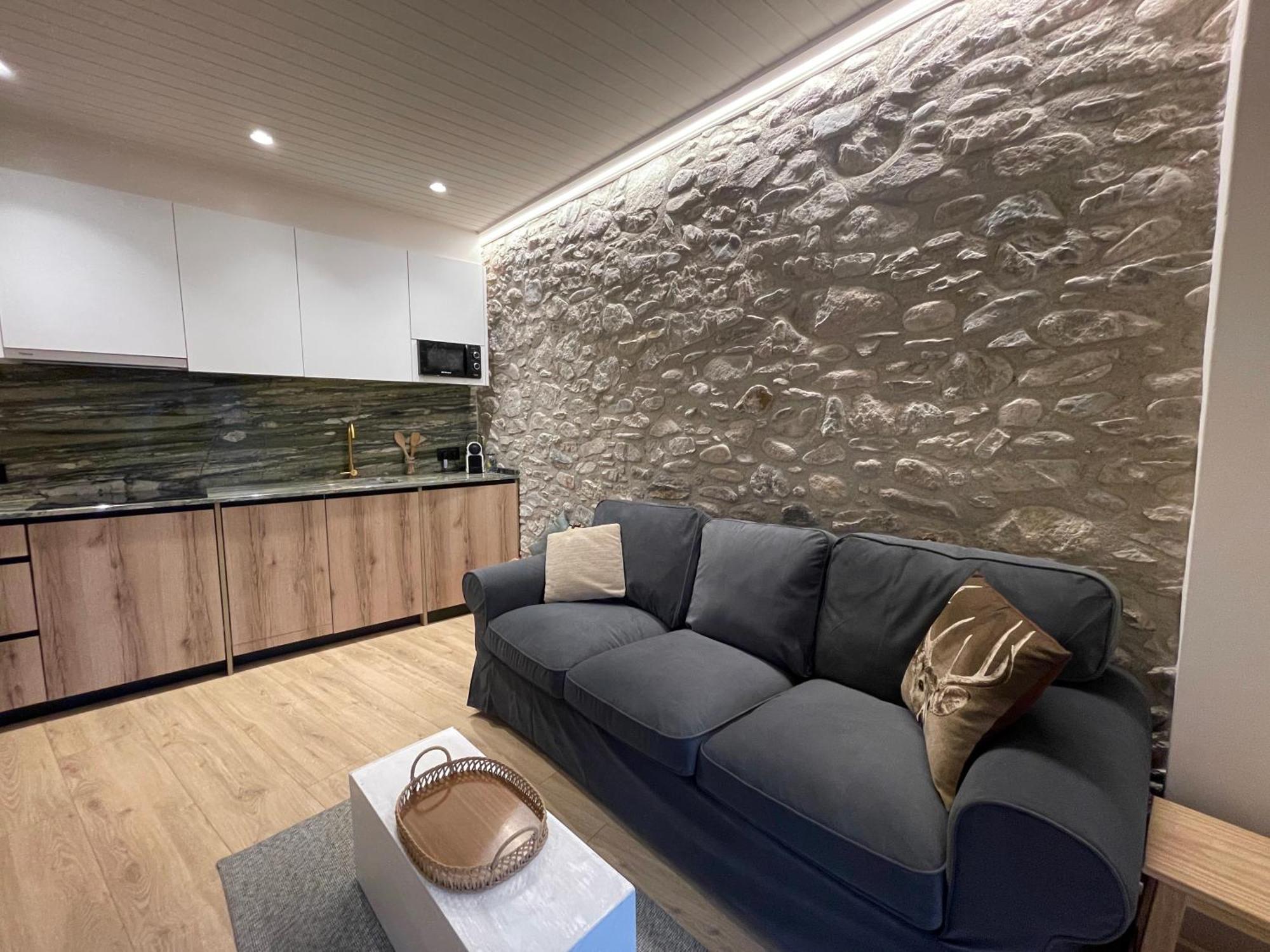 Apartamento Colgante Al Rio Con Vistas Al Puente Кампродон Экстерьер фото